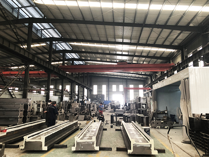 安庆大型工业铝型材加工设备价格
